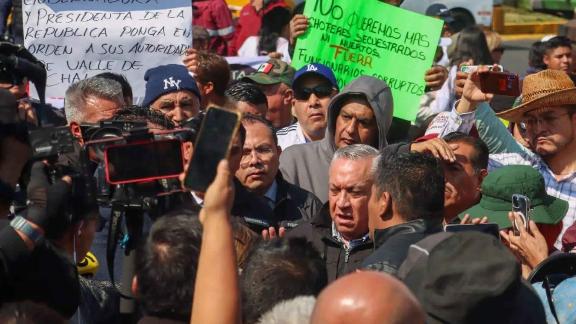 transportistas coyote neza Romina Solis EL Sol de México